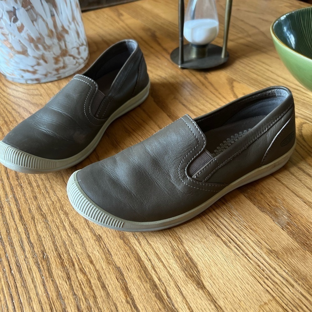 KEEN Shoes Women's 6.5 Lorelai Slip-on Loafer Flat